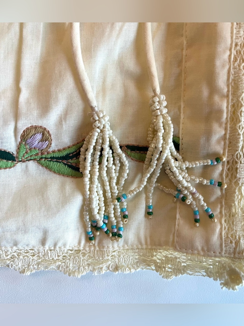 Jennifer & Grace Cream Embroidered Lace Tie-Front Blouse M Farm Rio garden - Picture 5 of 5